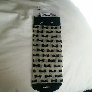 Minnie Bow Sheer Socks.