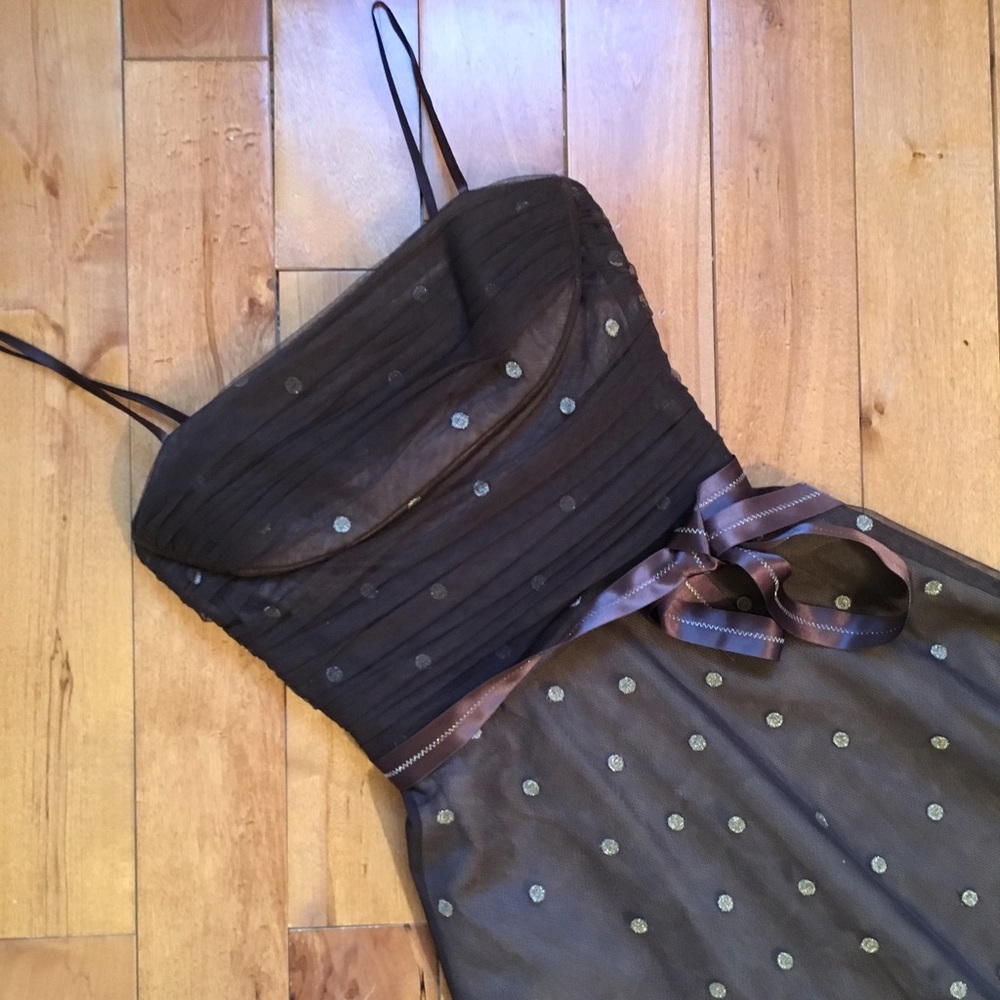 BCBGMAXAZRIA Brown/Gold a-line midi dress. Size XS