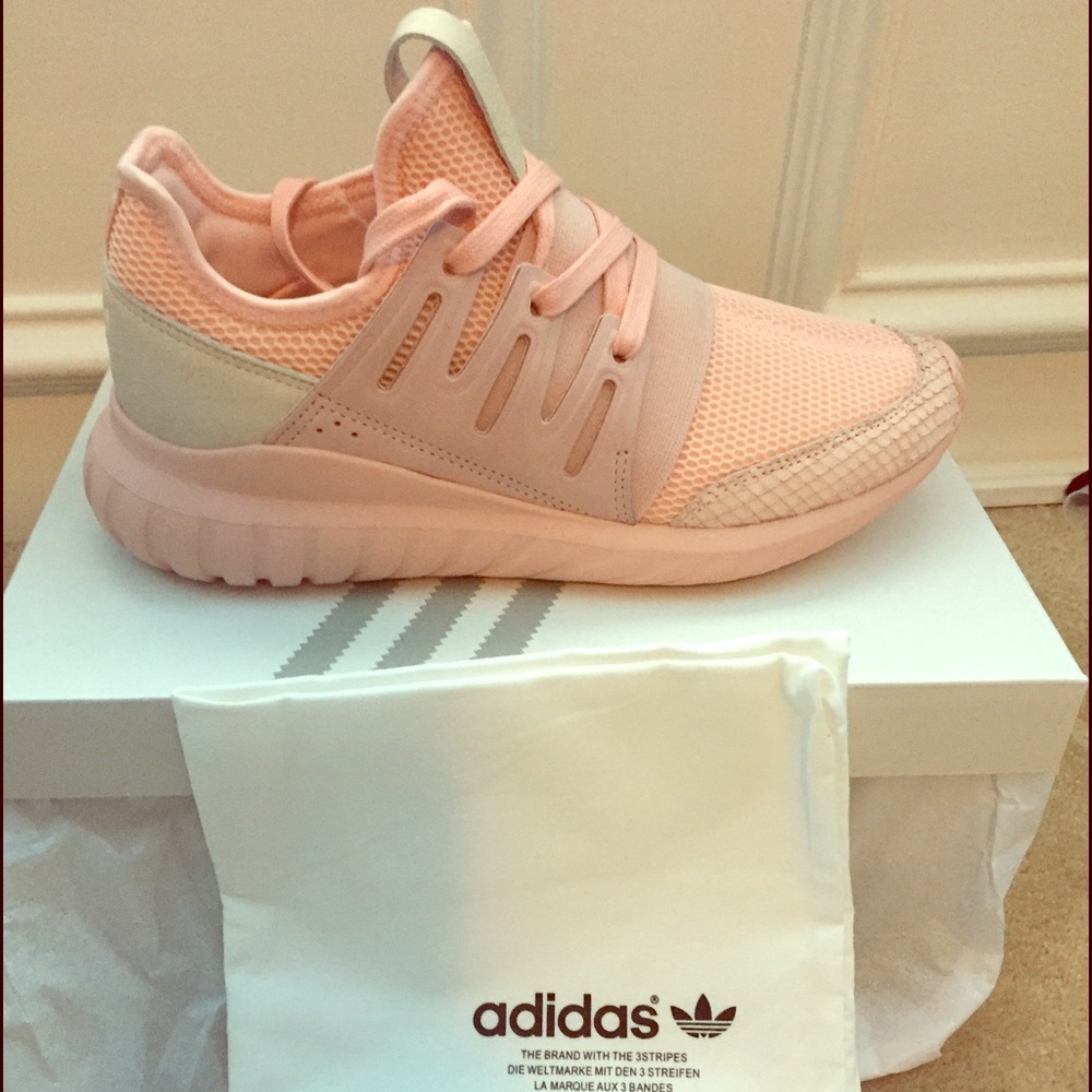 New with tags Adidas Tubular Radial shoes size 8