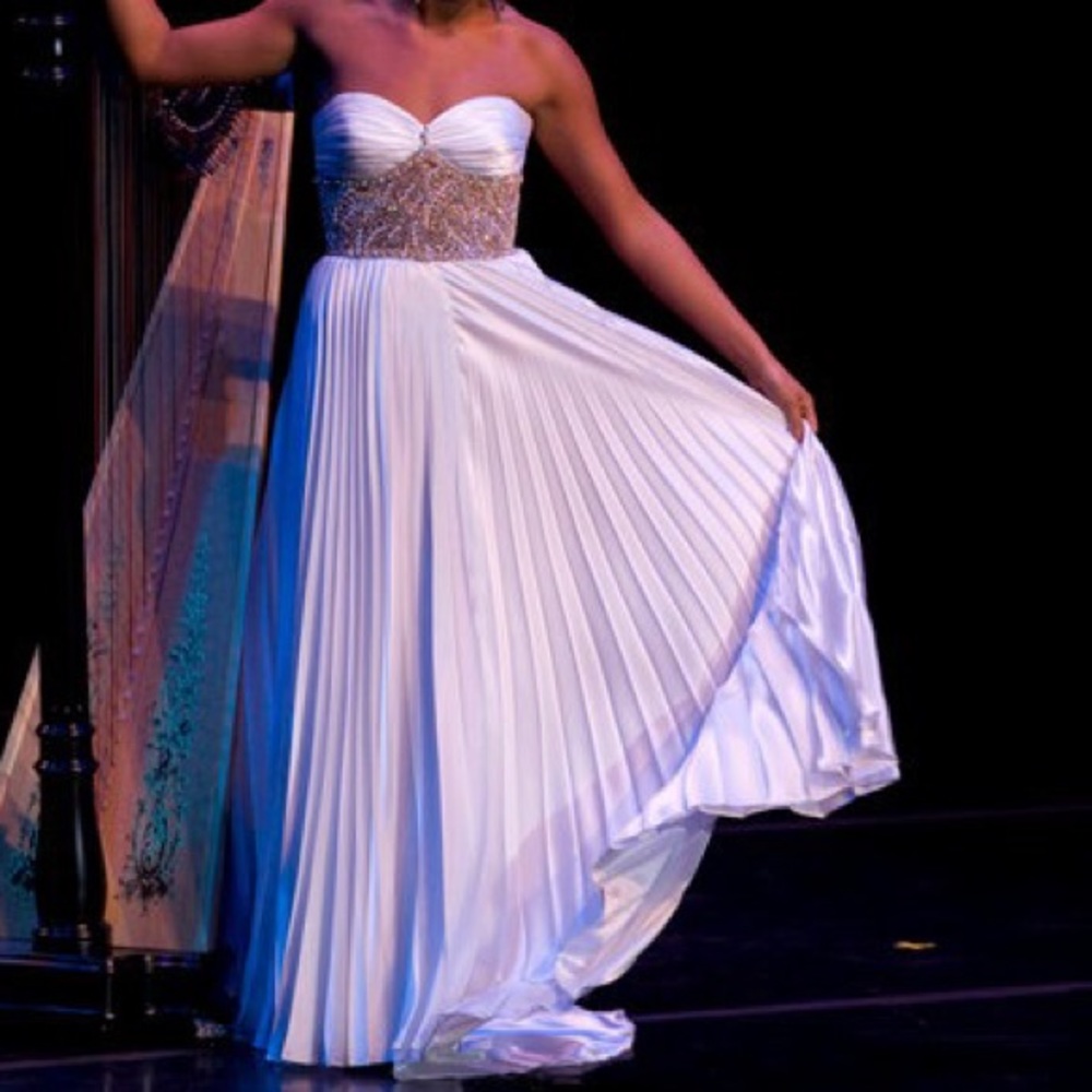 Sherri Hill Gown