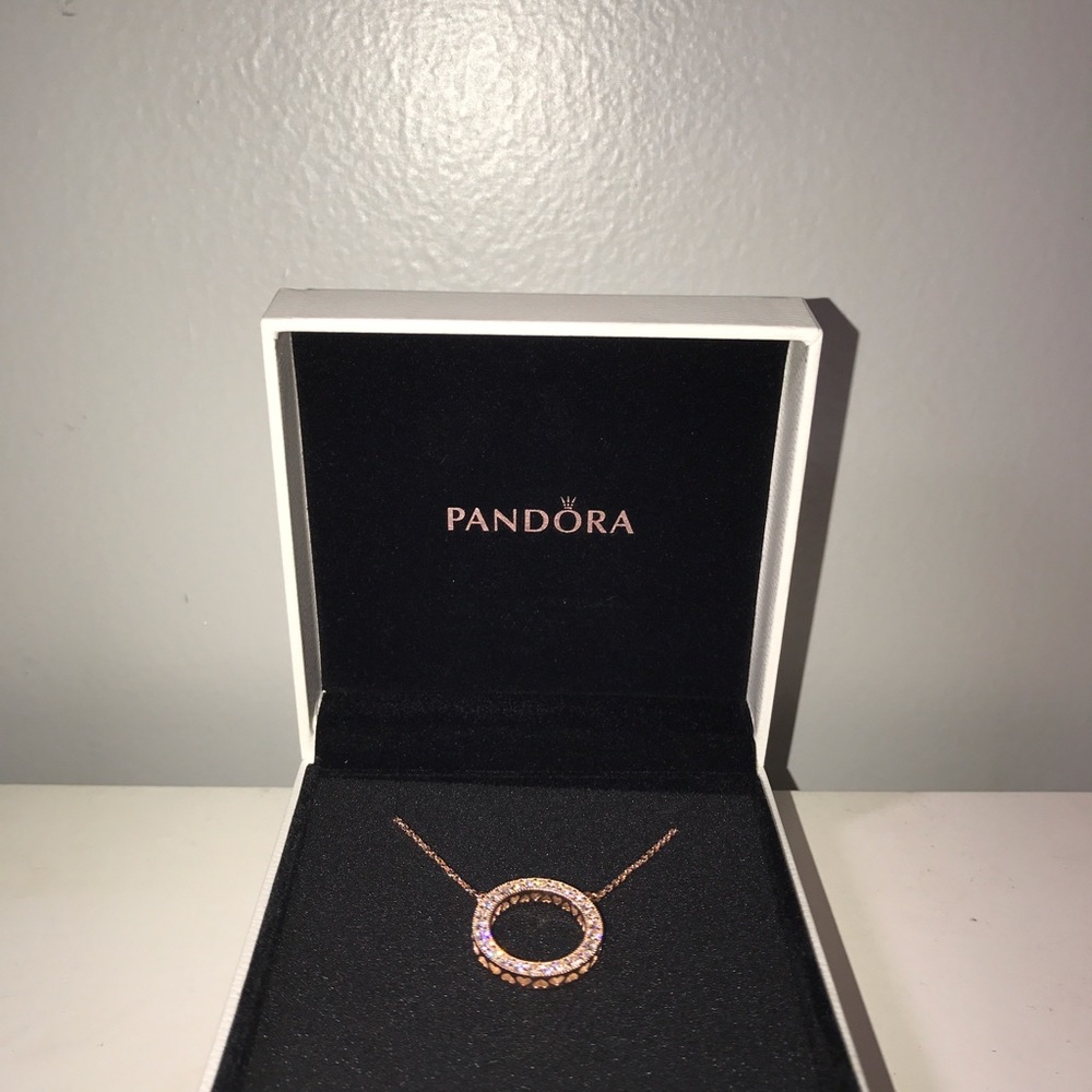 HEARTS OF PANDORA Chain - Picture 2 of 3