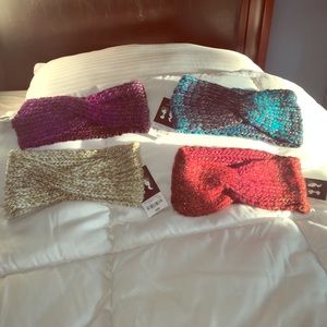 4 cute headbands, can be worn a couple ways.