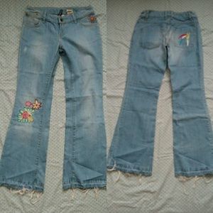 H&M Divided Embroidered Frayed Jeans Sz 29