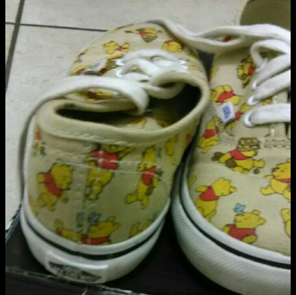 Winnie the pooh kids vans