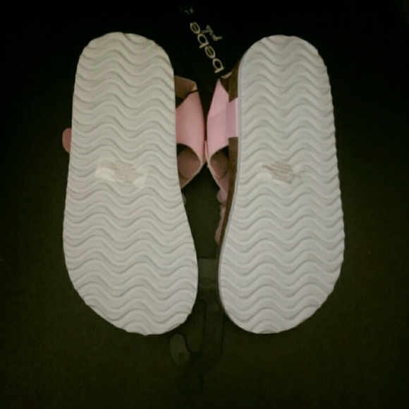 🆕 bebe Girls Faux Pink Leather Sandals - Picture 2 of 2