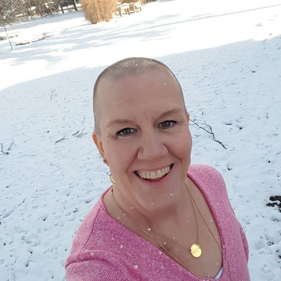 Meet your Posher, Amy - Picture 1 of 1