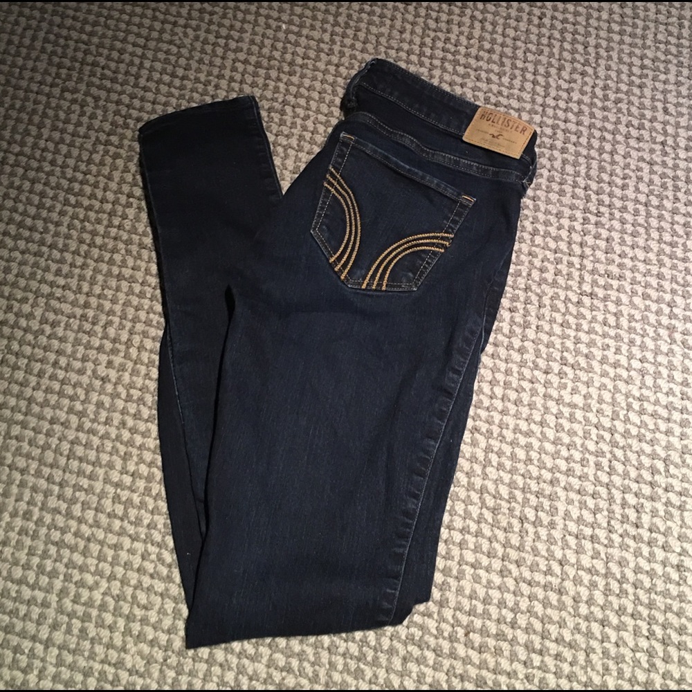 Hollister super skinny jeans 💘
