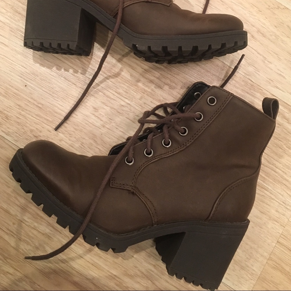 Heel brown boots