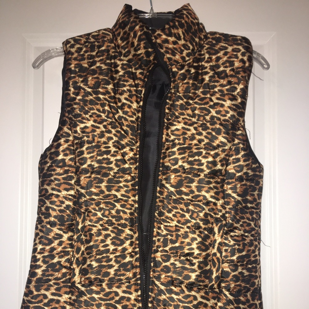 NWOT Rue 21 Vest