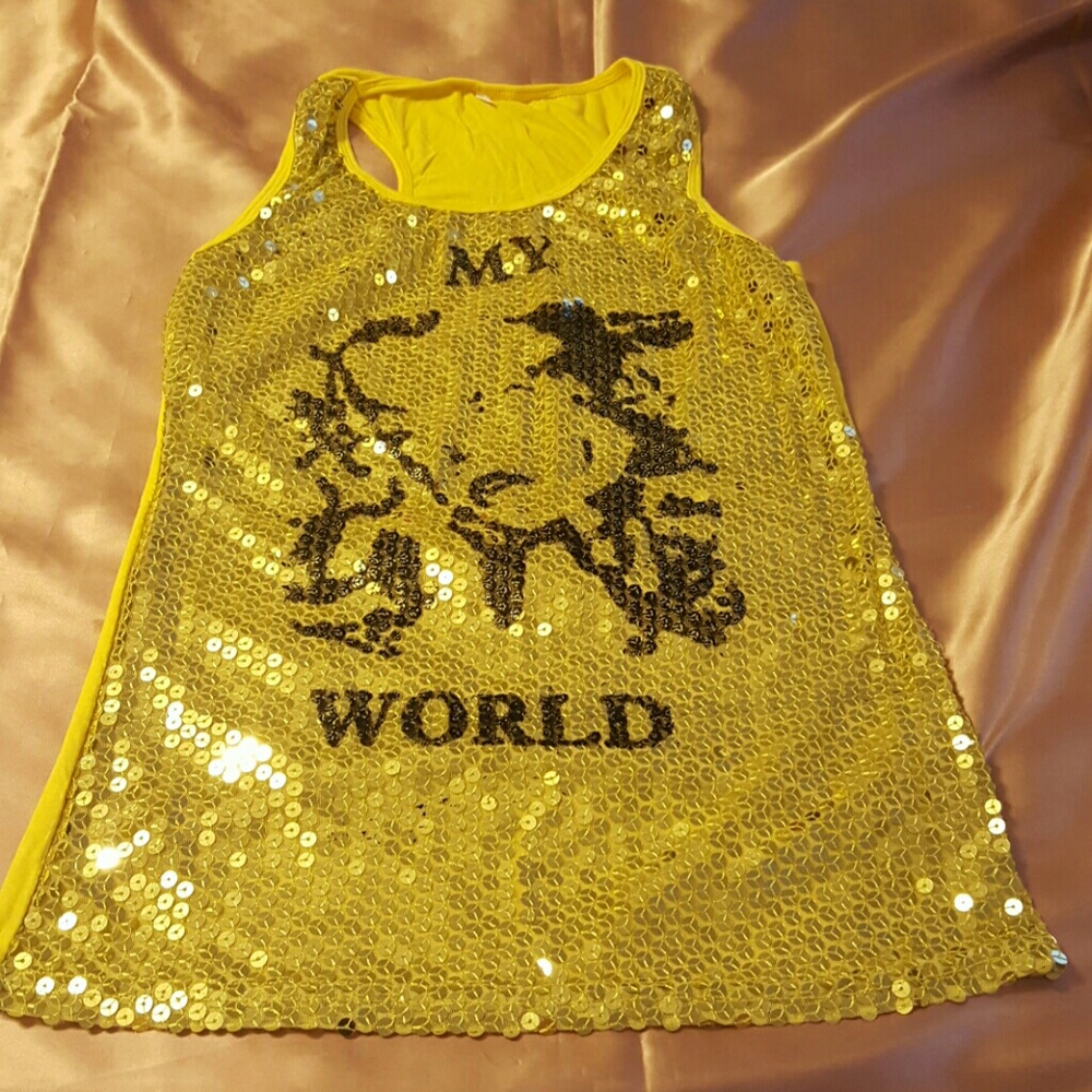 My world yellow siquins shirt size P/S