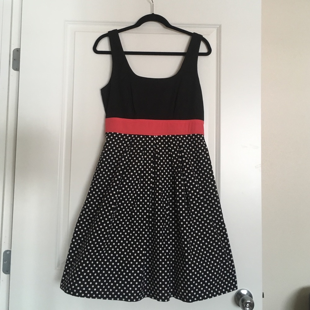 Beautiful dress 👗 still new ❤️