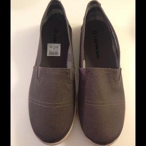 AIRWALK Gray Canvas Flats
