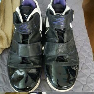 Kobe Bryant basketball shoes