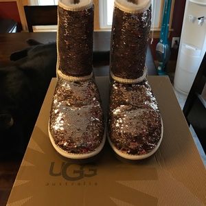 UGG classic short sparkles