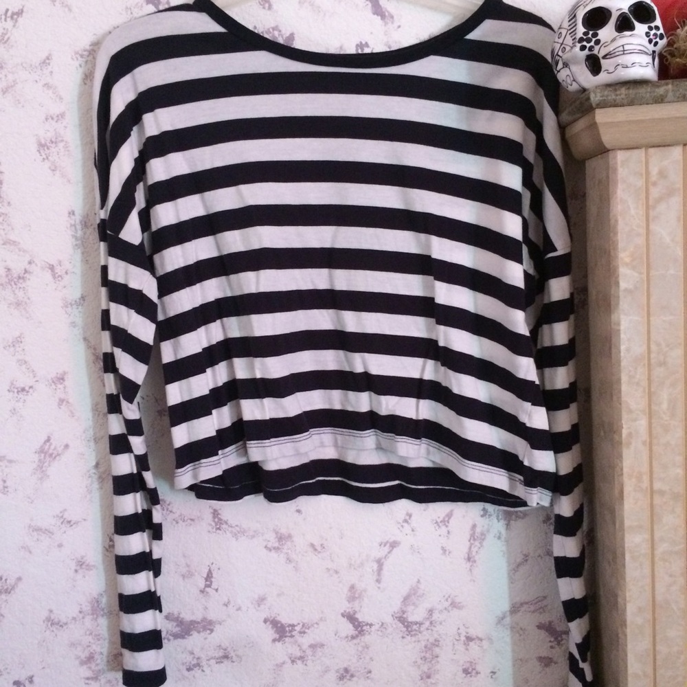 Forever 21 striped long sleeve crop top