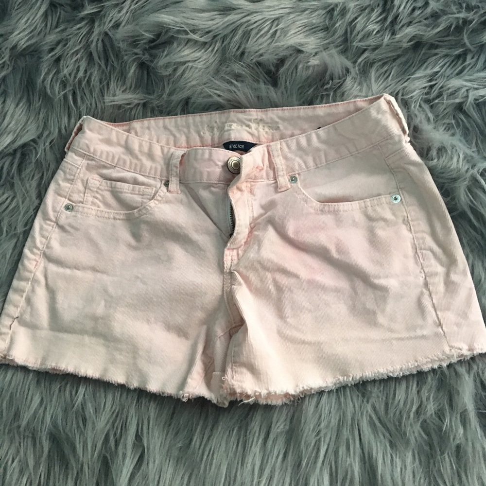 Light pink American Eagle shorts