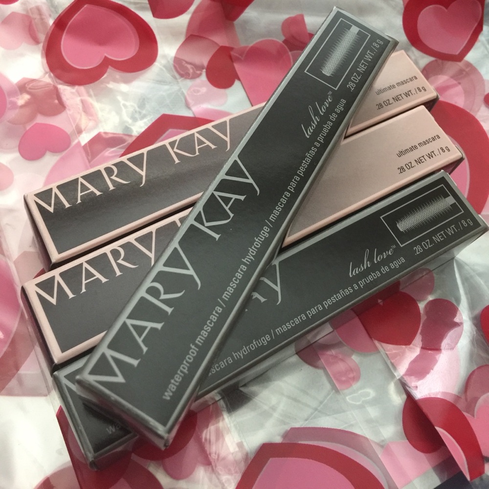 *Host Pick! 8.12.19* Mary Kay Black Mascara - Picture 1 of 2