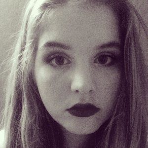 Meet your Posher, Karlie