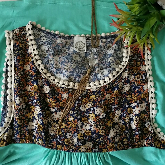 Floral Boho Tunic - Picture 5 of 6