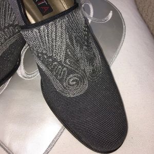 Prevents Classic Shoes