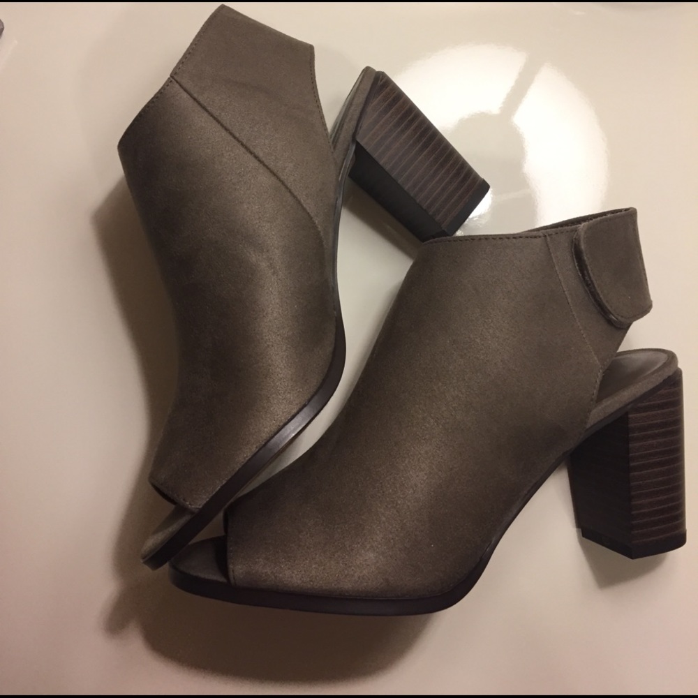 Open Toe Booties - Picture 3 of 3