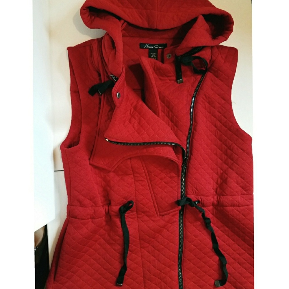 Kenneth Cole vest Flawless!!
