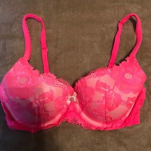 EUC Victoria's Secret Body by Victoria 32DD