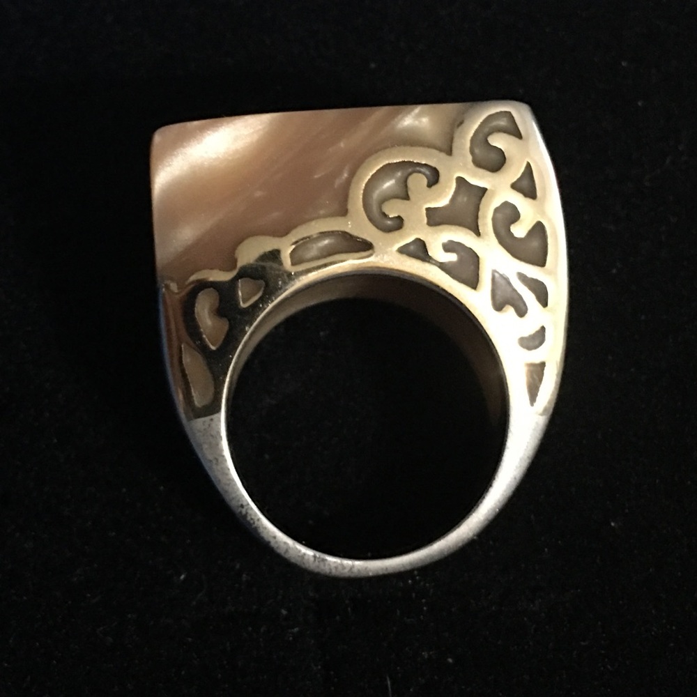 Chunky stone ring