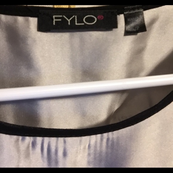 Top - Picture 2 of 3