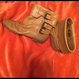 Gianni Bini leather boots
