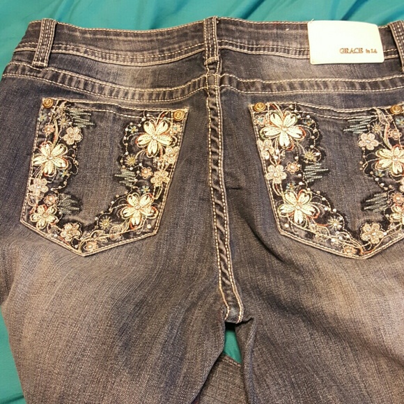 Jeans - Picture 3 of 3