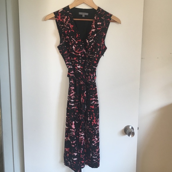Silk Wrap dress. Zipper and ruffle bust. Lined - Picture 1 of 5