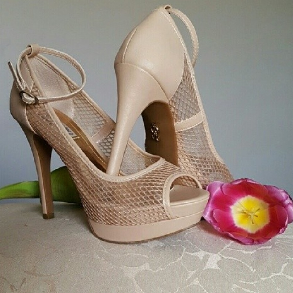 Jennifer Lopez Heels
