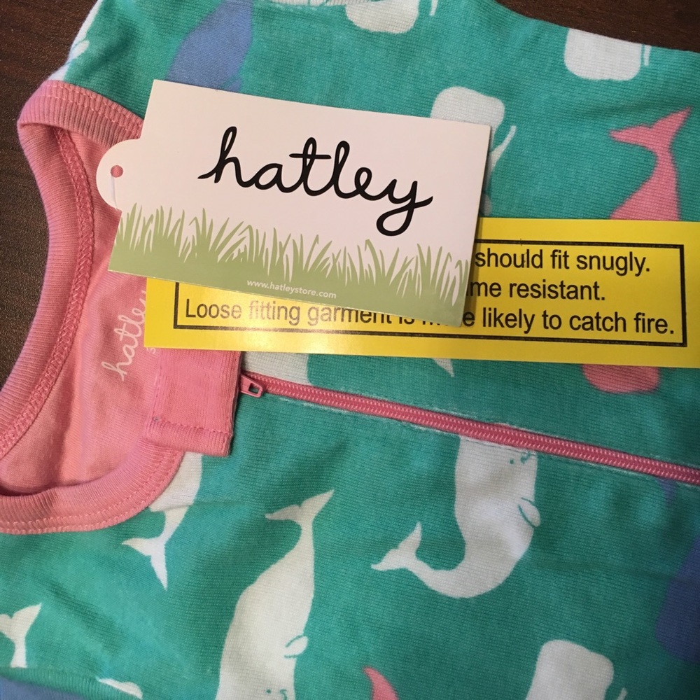 New Hatley little girls whale footies*24hr $ drop*