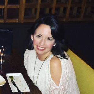 Meet your Posher, Corinne