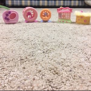 Littlest Pet Shop extras