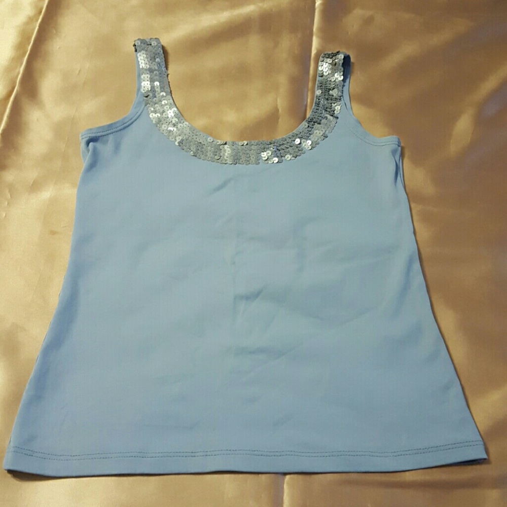 Simulassão Closet clear out! 4 for $ 25.