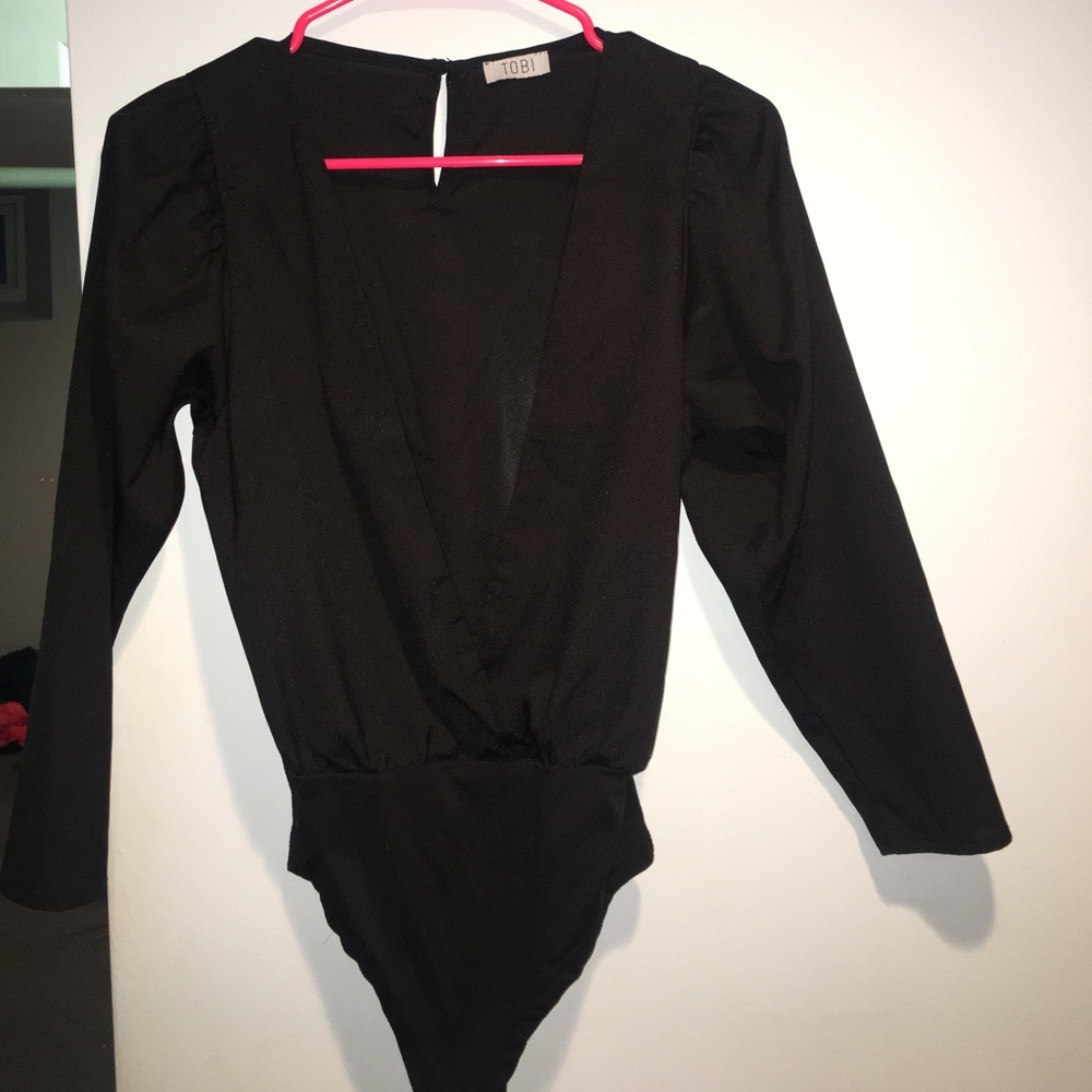 BLACK BODYSUIT