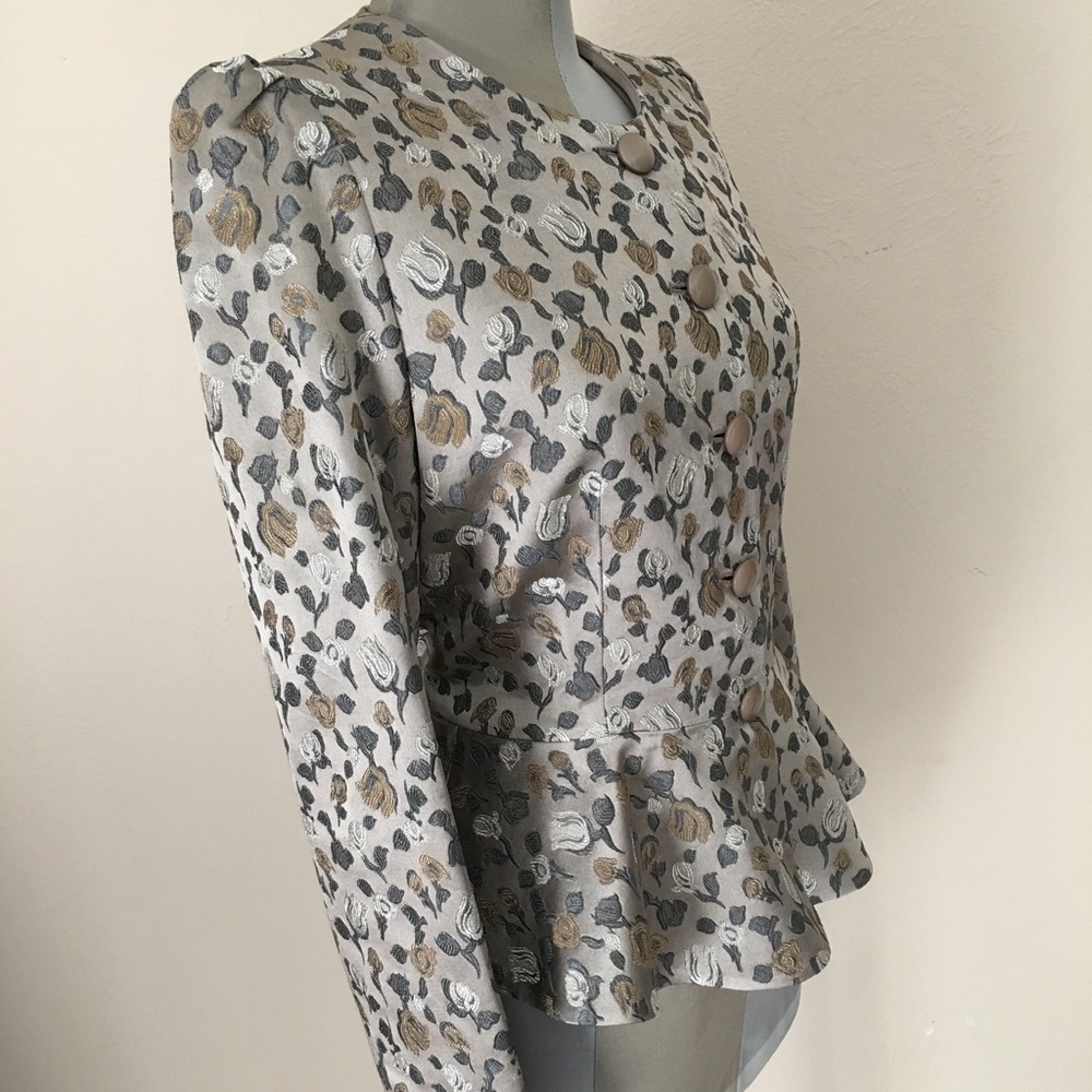 Armani Collezioni peplum jacket - Size 10. - Picture 2 of 6