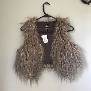 Fur vest