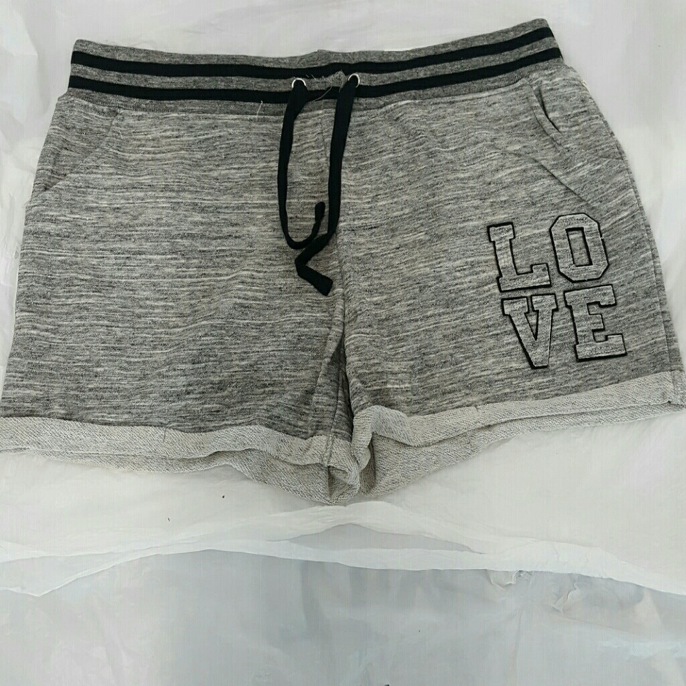 Love Patched Short Pants Plus Size