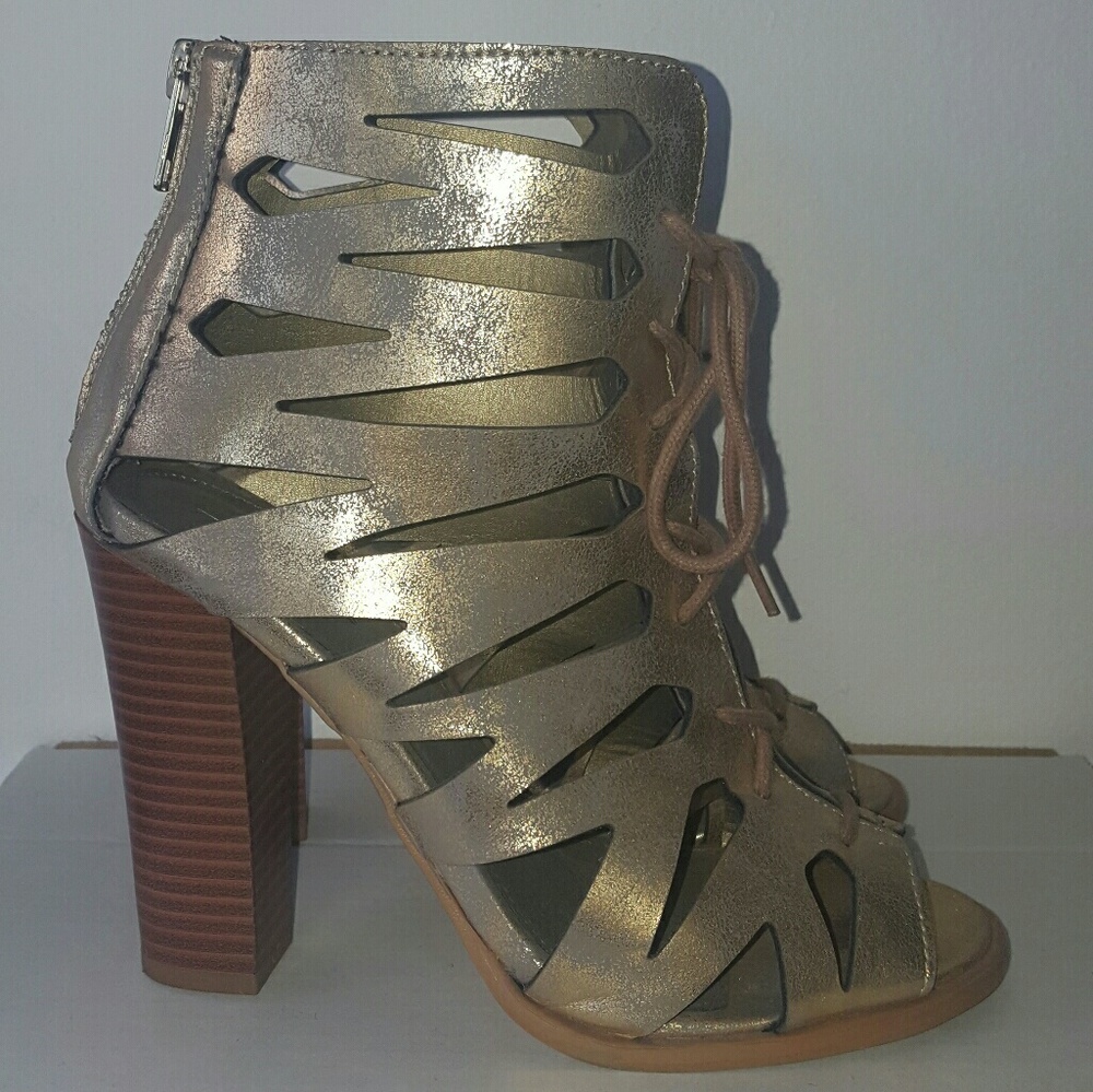 Gold Cage Bootie Sandal Sz 7