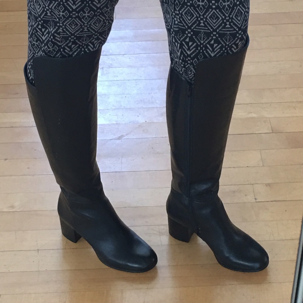 ✨SALE✨Lord&Taylor 424 Fifth Black leather boots.