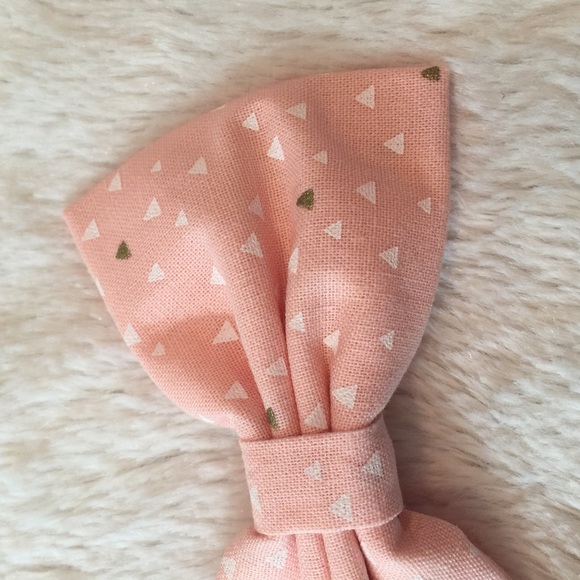 Handmade Geometric Large Bow - Picture 2 of 3