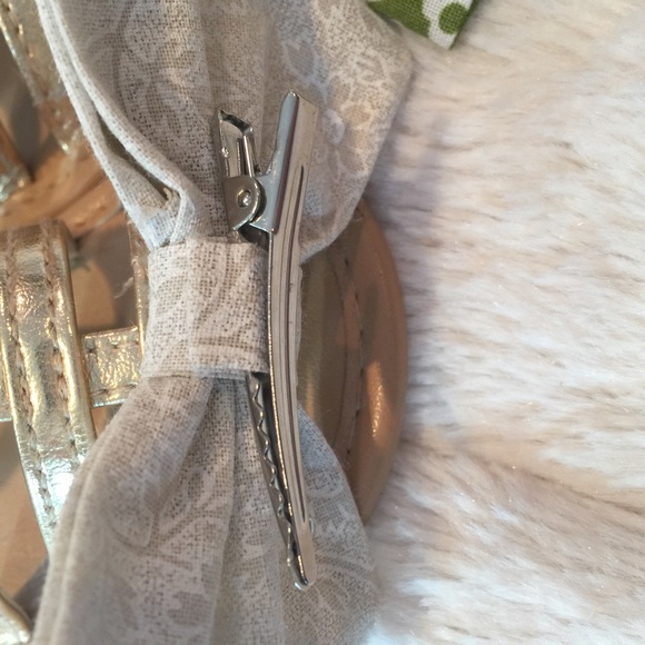 Handmade Geometric Large Bow - Picture 3 of 3