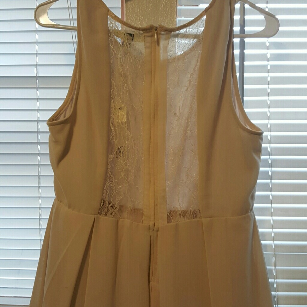Spring dress - Picture 3 of 4