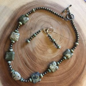 Green Stone & Pearl Necklace & Earring Set