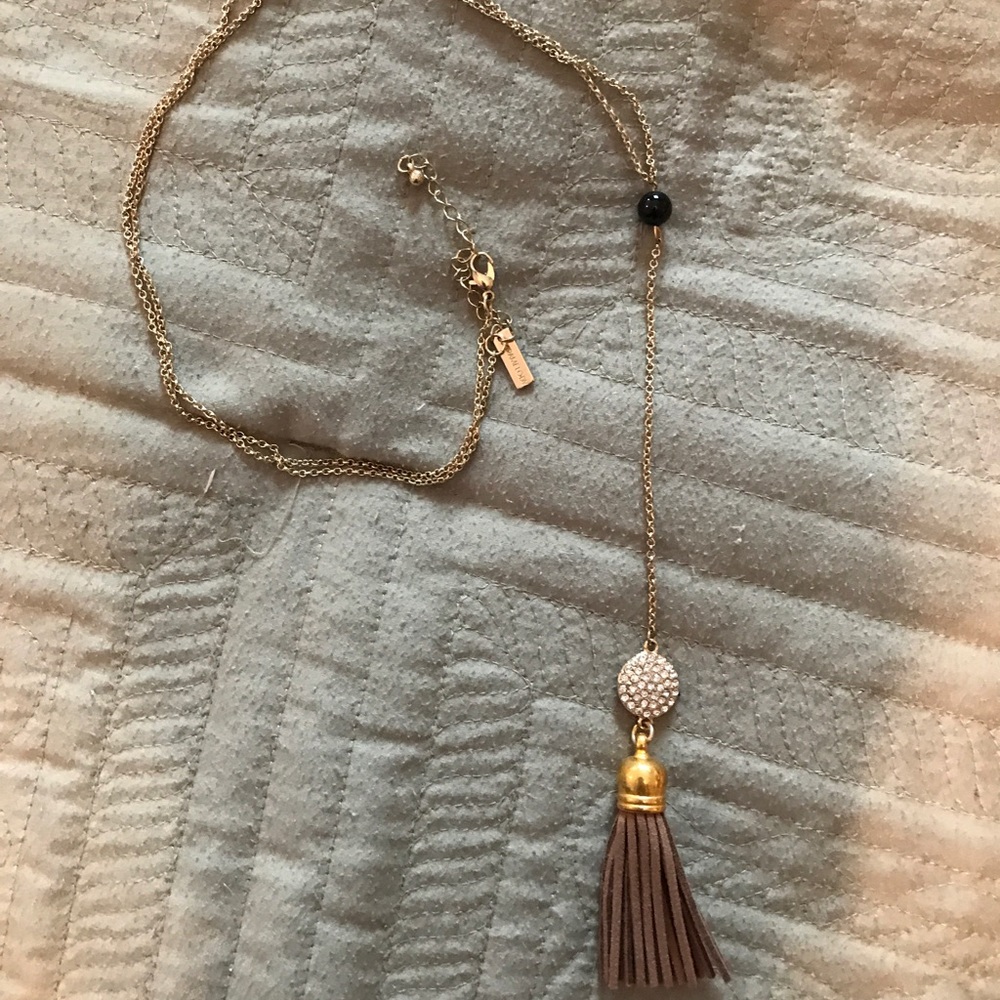 Fringe necklace