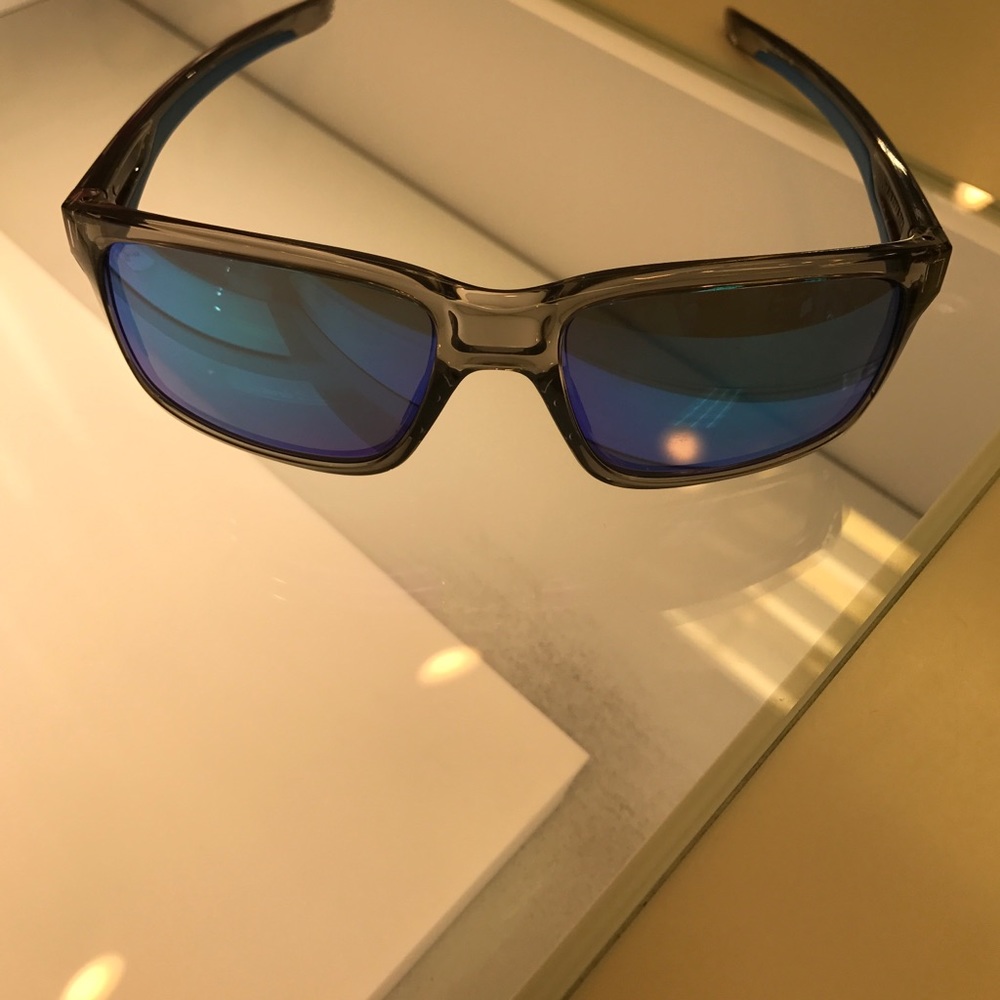 Men's Oakley sunglasses