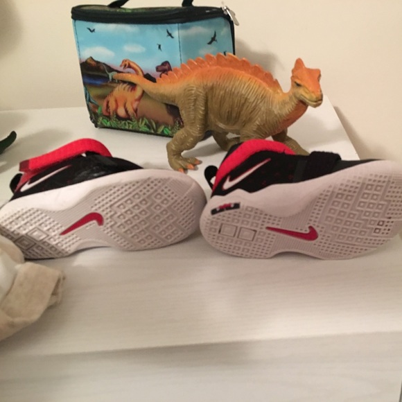 Toddler Lebrons - Picture 3 of 3